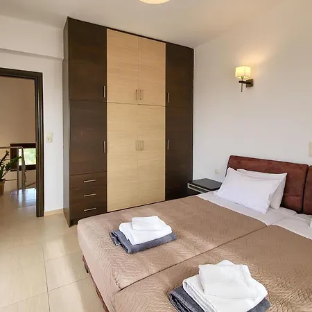 Agnanti Marina With Private Pool *
